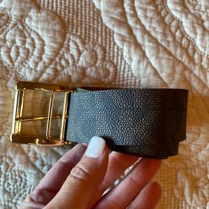 EUC Michael Kors signature monogram belt - size m